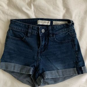 Bullhead stretchy denim shorts